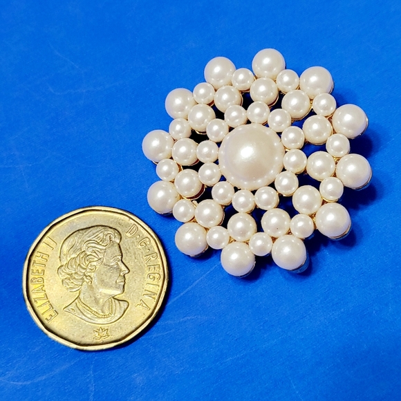 Elegant Napier brooch - Picture 4 of 4